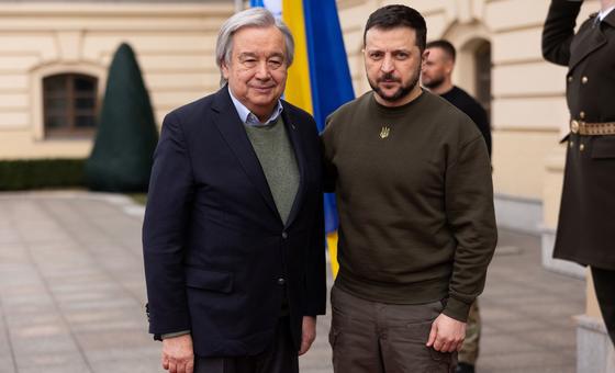 En Ukraine, António Guterres s'engage à continuer à chercher « des solutions et une paix juste »